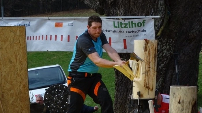 Die starken Männer zeigten ihr Können in Leutschach...