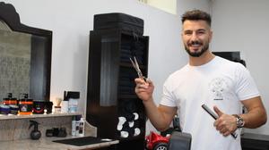 Der 26-jährige Abdalah Hadj Mostafa al Jauad eröffnet in Gleisdorf seinen eigenen Friseursalon