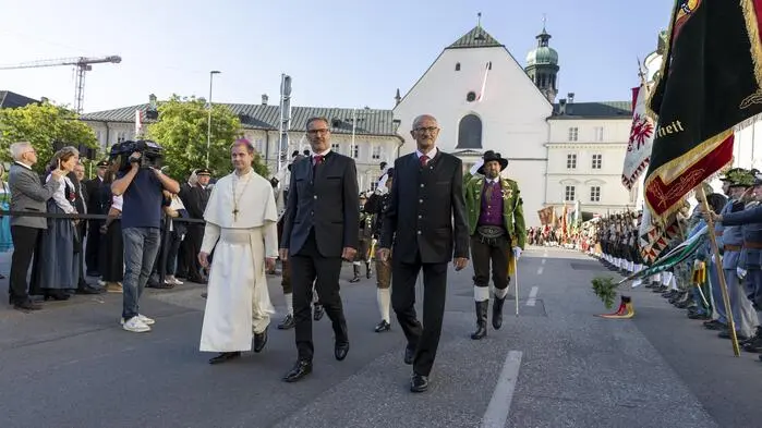 Abt Leopold Baumberger, Südtirols Landeshauptmann Arno Kompatscher und Landeshauptmann Anton Mattle