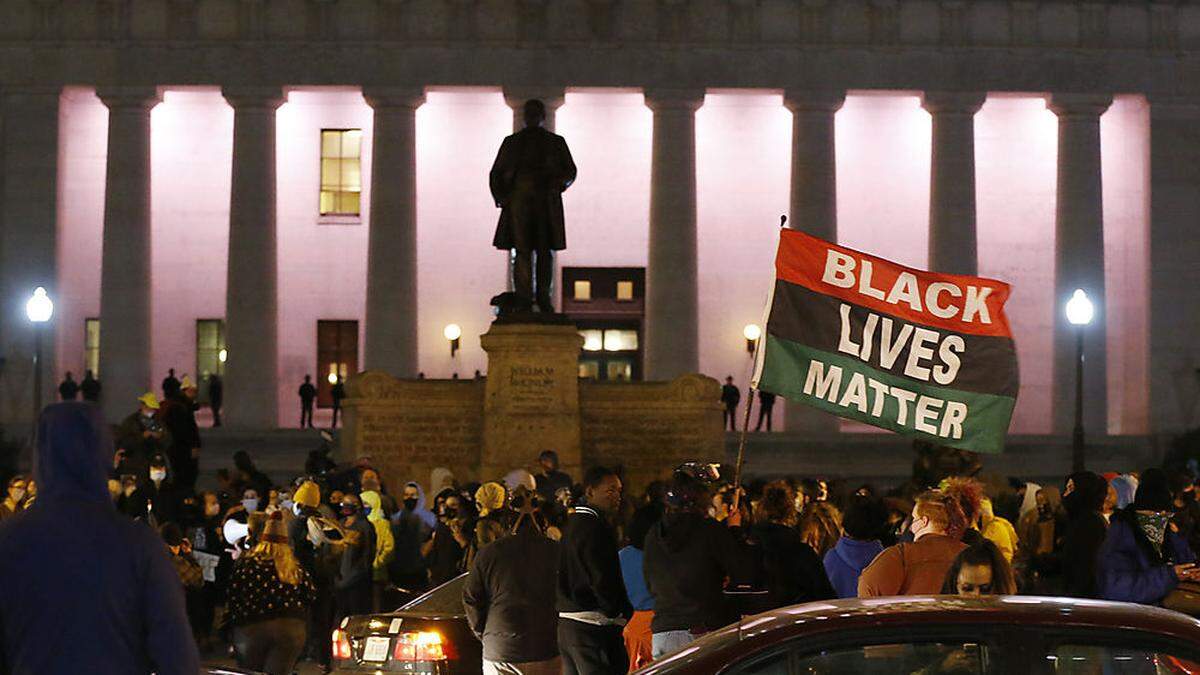 In Columbus versammelten sich gestern Abend Demonstranten
