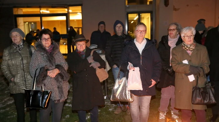 Unter dem Motto „Wenn´s dunkel wird“ lud am Freitagabend die Stadtpfarre St. Veit in den Pfarrkindergarten und in das Pfarrzentrum St. Vitus. 