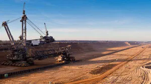Beispielhaft für die tiefen Wunden des Planeten: Der Kohletagbau im deutschen Rheingebiet