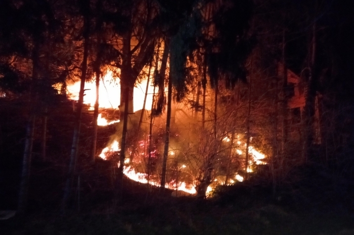Die Brandursache ist bislang unklar.