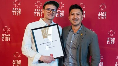 Martin Rainer mit Jury-Sprecher Stephen Wong