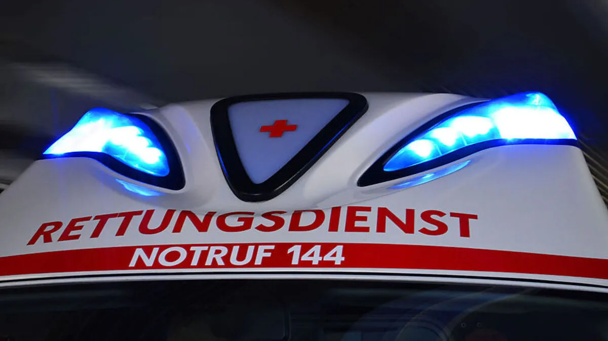 Der 30-Jährige wurde von der Rettung ins Klinikum Klagenfurt transportiert