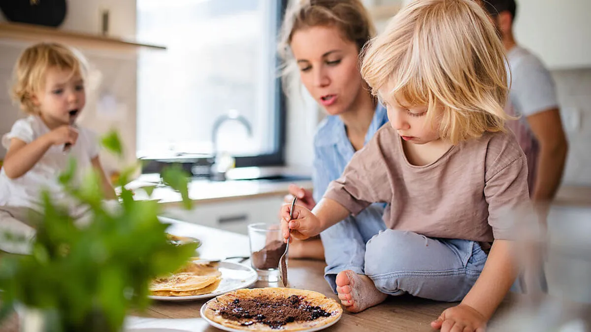 Ablenkung vom Alltag: Gemeinsam kochen und Aktivitäten zuhause starten