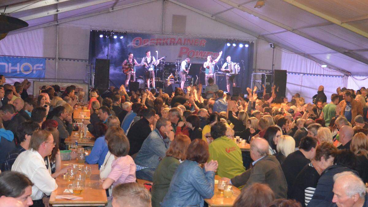 Beim Feuerwehrfest ist gute Stimmung garantiert 