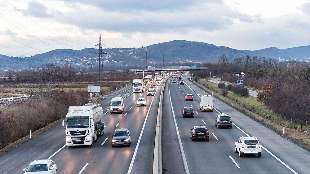 Bis zu 55.000 Fahrzeuge in 24 Stunden: Die A 9 südlich von Graz erlebte seit 2015 eine Verkehrszunahme von 14 Prozent