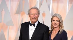 Clint Eastwood und Christina Sandera 