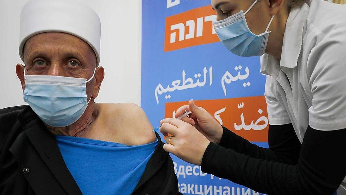 Der Coronavirus-Impfstoff scheint gut zu wirken, wie Studienergebnisse aus Israel belegen