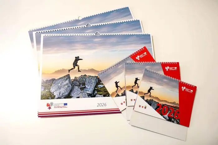 Der Euregio-Kalender zeigt seit zehn Jahren Fotografien aus Nord-, Ost- und Südtirol sowie dem Trentino und bildet die Grundlage der Wanderausstellung