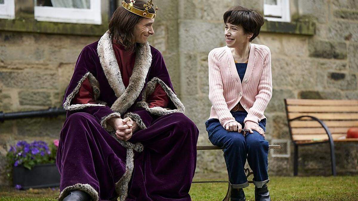 Philippa Langley, grandios verkörpert von Sally Hawkins, führt Zwiegespräche mit dem imaginären Richard III. (Harry Lloyd)