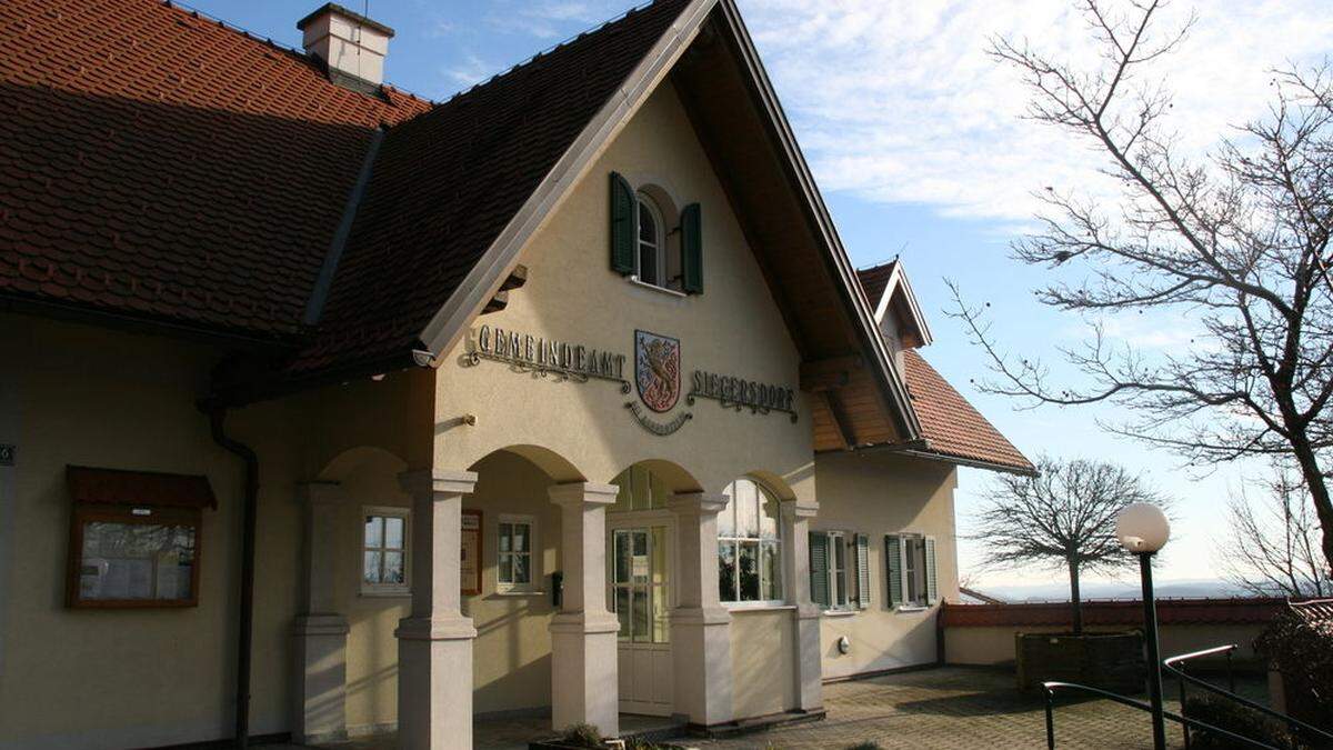 Das alte Gemeindeamt in Siegersdorf steht zum Verkauf