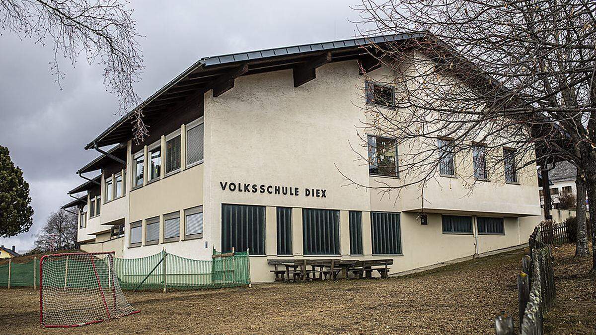 Viel früher als geplant soll nun das Gebäude der Volksschule Diex saniert werden	