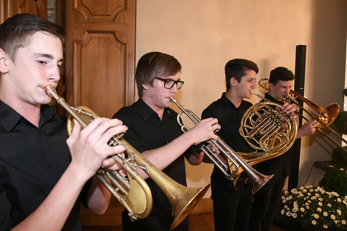 Umrahmten die Feier: Schüler der Musikschule Spittal.