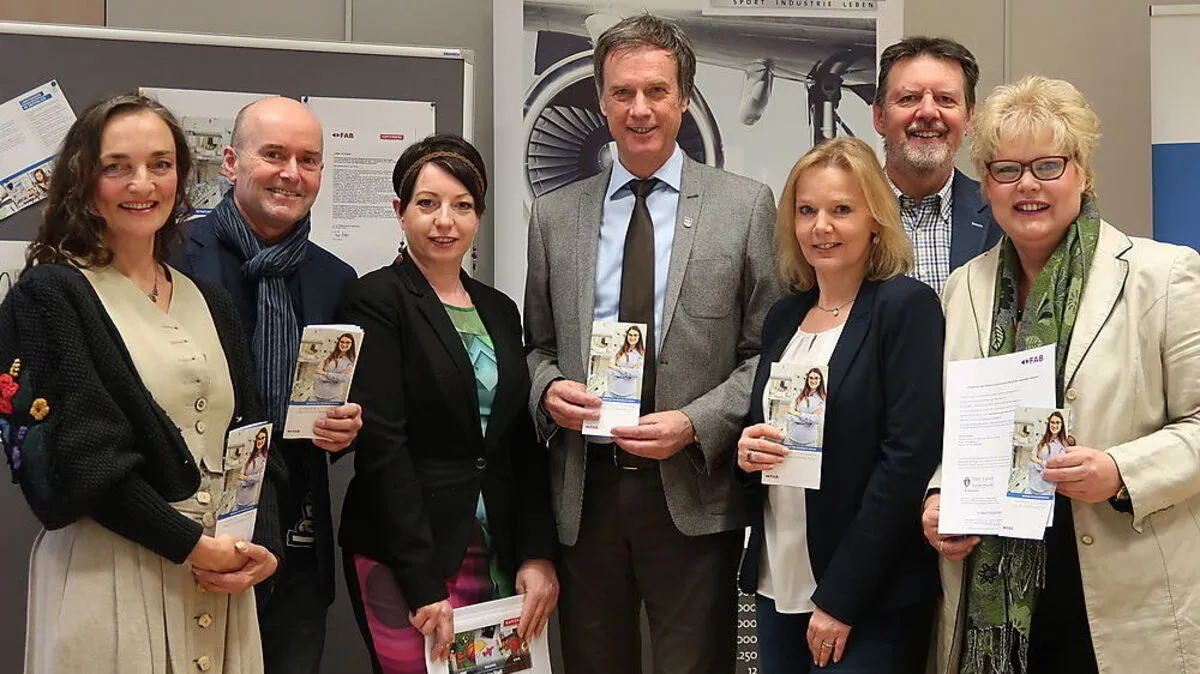 Oswald, Pekler, Praxmaier, Kratzer, Ankersen, Wiesenhofer und Dellanoi (v.l.)