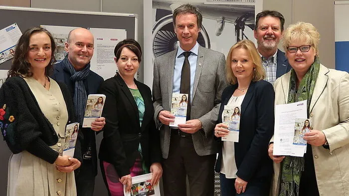 Oswald, Pekler, Praxmaier, Kratzer, Ankersen, Wiesenhofer und Dellanoi (v.l.)