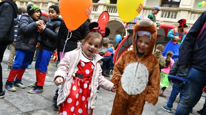 Den Auftakt machten am Faschingdienstag in Graz die Kleinsten. Sie feierten ab 10 Uhr beim Kinderfasching der Kleinen Kinderzeitung im Grazer Landhaushof.
