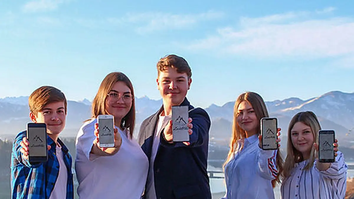 Die Schüler von links: Christian Kaspar, Eva Tschürtz, Moritz Maierhofer, Julia Rack, Angelina Lipouschek