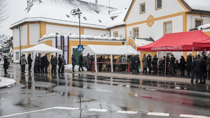 Hunderte Trauergäste nahmen an der Verabschiedung Rinners in Frauental teil.