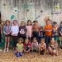 Die Kids des Kindergartens St. Johann im Walde präsentieren mit ihren pädagogischen Fachkräften Tamara Stolz (links) und Sieglinde Ortner das „MINT“-Gütesiegel | Die Kids des Kindergartens St. Johann im Walde präsentieren mit ihren pädagogischen Fachkräften Tamara Stolz (links) und Sieglinde Ortner das „MINT“-Gütesiegel