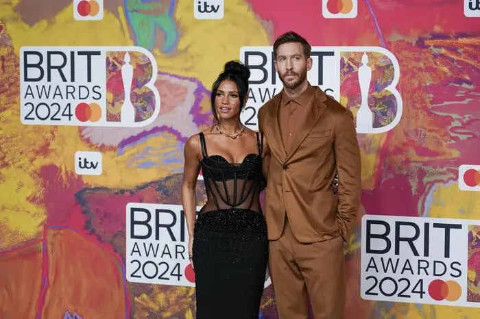 Vick Hope und Calvin Harris