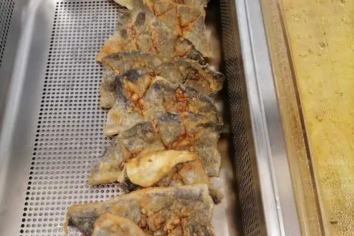 Neben Sushi kamen Forellenfilets auf die Teller ...