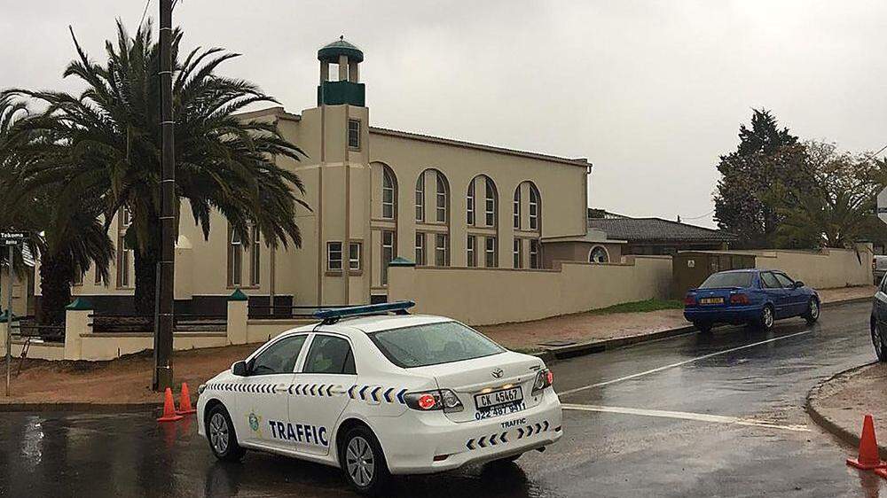 Bei einer Messerattacke in einer Moschee in Südafrika sind am Donnerstagfrüh zwei Menschen getötet worden