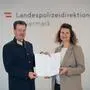 Die neue Bezirkspolizeikommandantin (38) mit Landespolizeidirektor Gerald Ortner