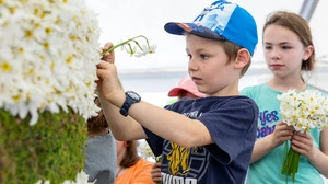 Auch die Kleinsten halfen fleißig mit 