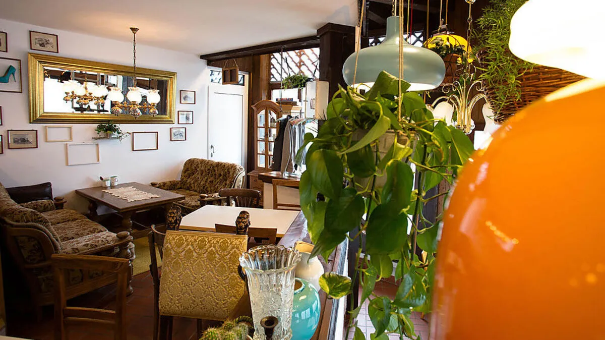 Die Gastronomen haben den Kiosk im Vintage-Stil eingerichtet