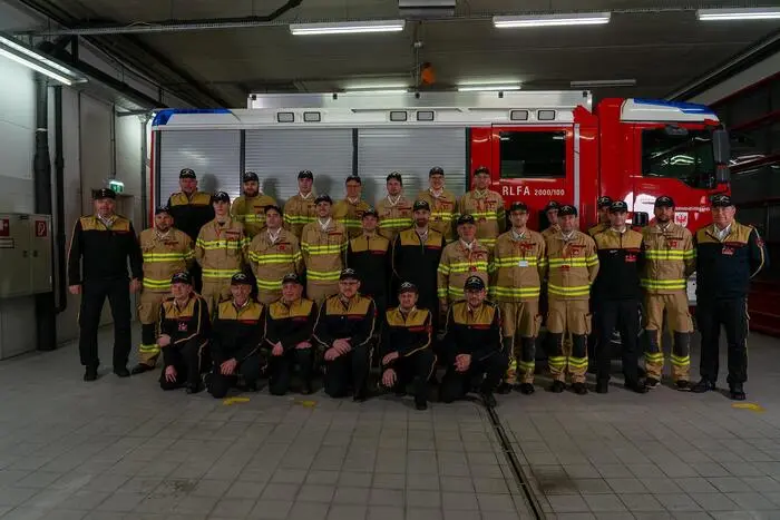 Elf Feuerwehrmitglieder aus dem Bezirk Lienz absolvierten die Funk-Leistungsprüfung in Silber erfolgreich. Alle Osttiroler Teilnehmer bestanden die Prüfung