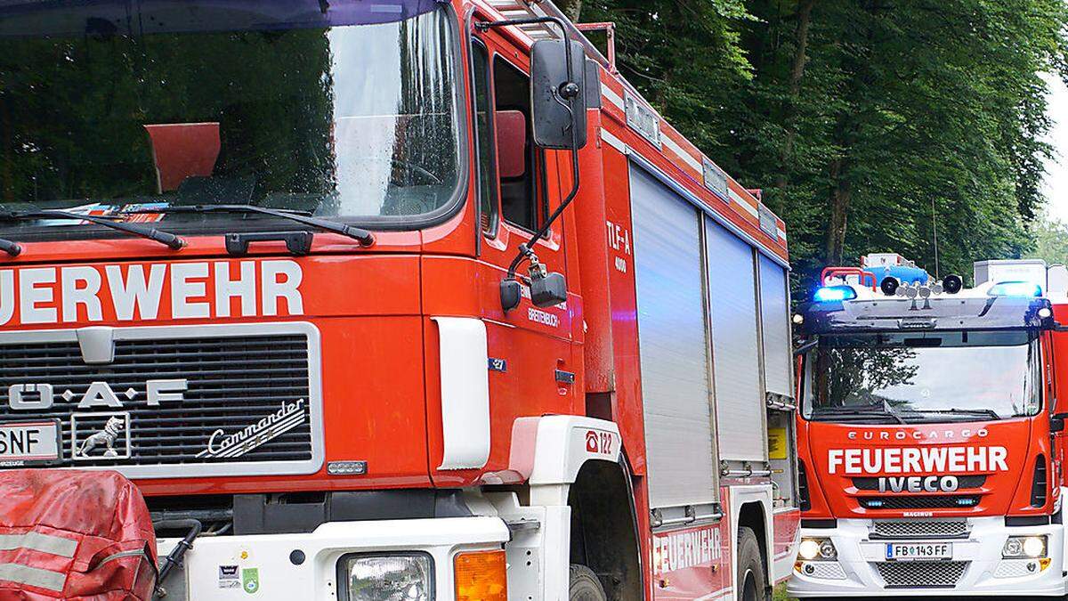 35 Feuerwehrleute waren im Wallendorf im Einsatz