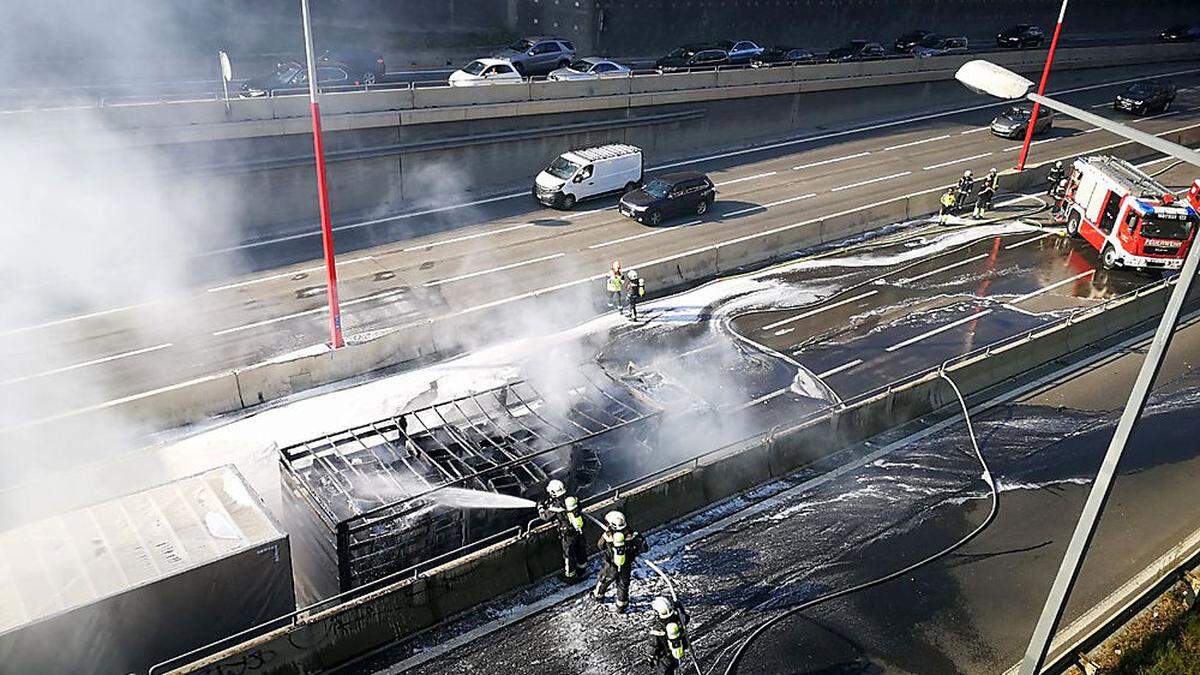 Die Feuerwehrleute konnten den Brand löschen