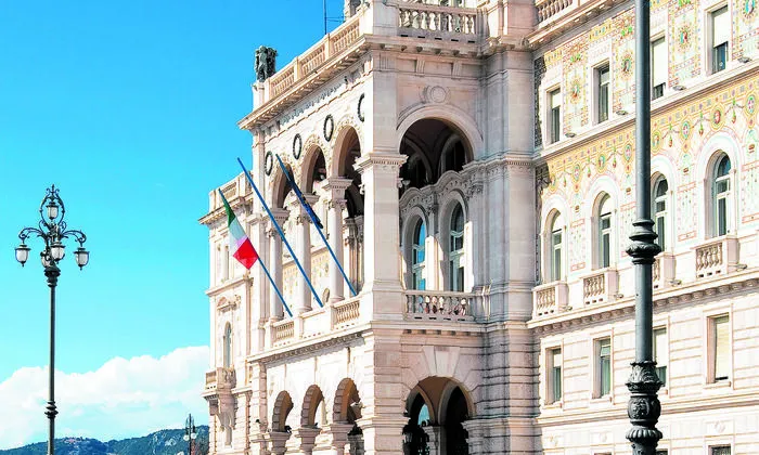 Die Piazza dell’Unità d’Italia 