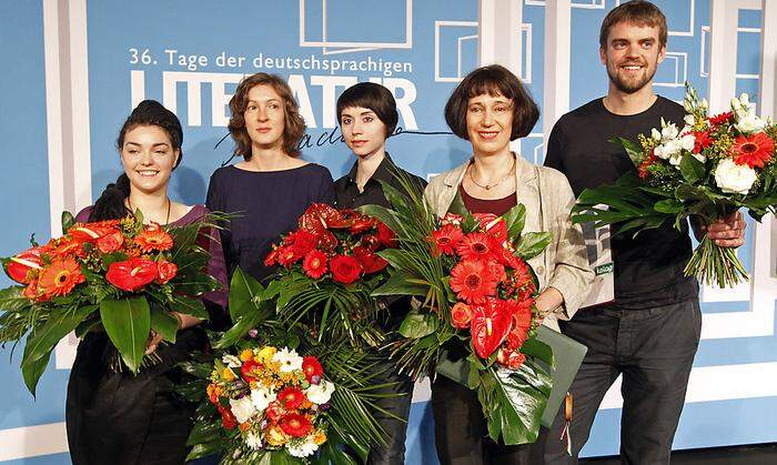 2012 gewann Cornelia Travnicek (ganz l.) beim Bachmann-Preis den Publikumspreis