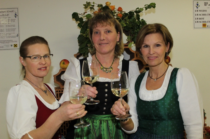 Klicken Sie sich durch die Bilder der rauschenden Ballnacht!