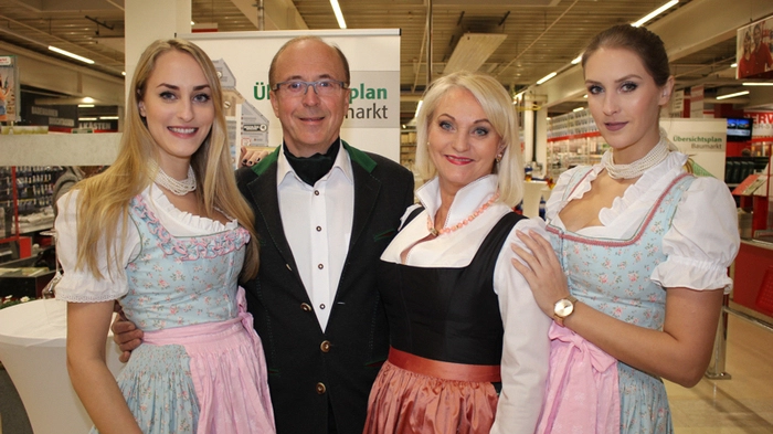 Die Familie Vogl konnte am Mittwoch zahlreiche Gäste zur Neueröffnung ihres Baumarktes in Rosental an der Kainach begrüßen.