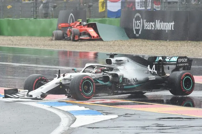 Lewis Hamilton war es zu nass