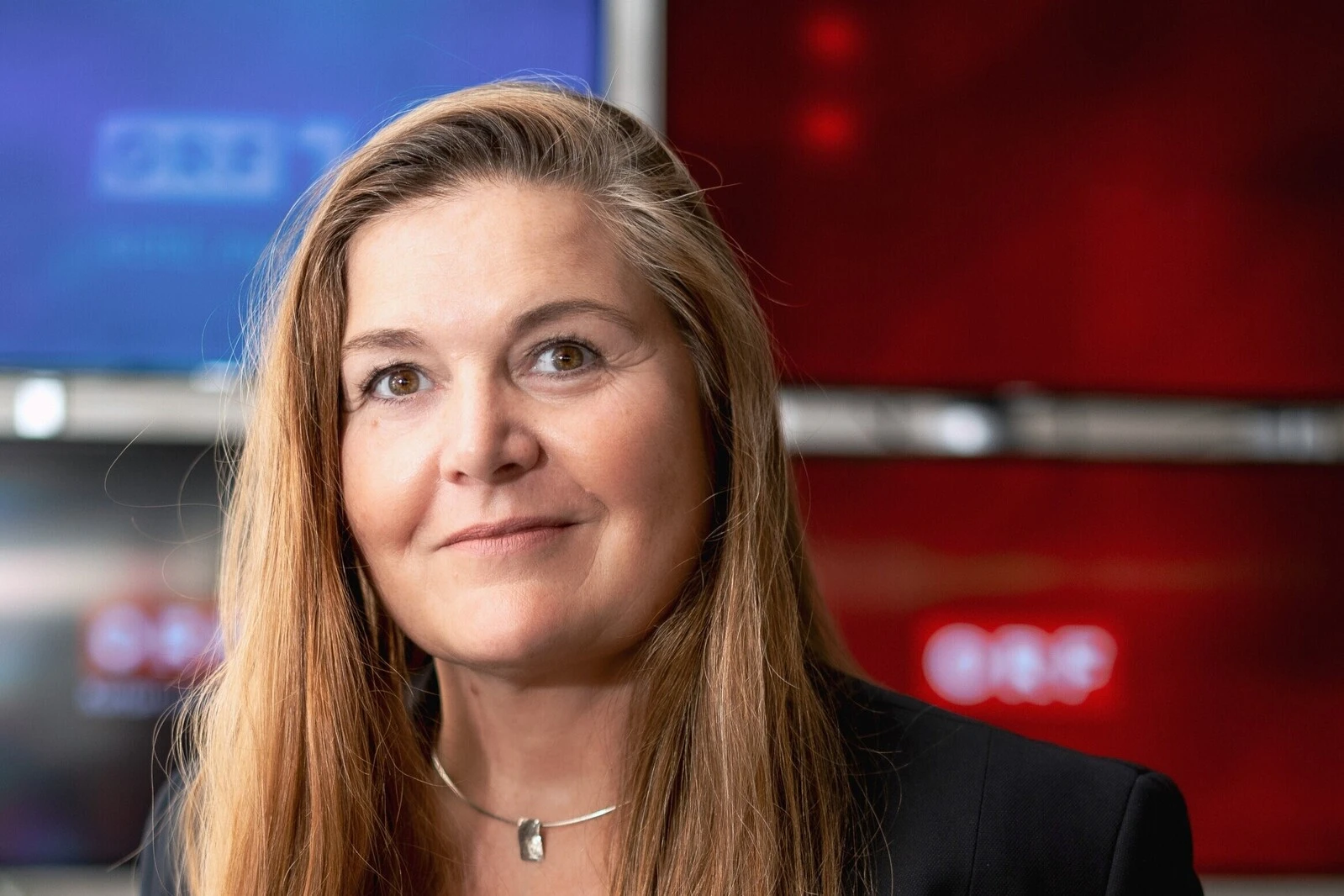 Im Katesi slender legs