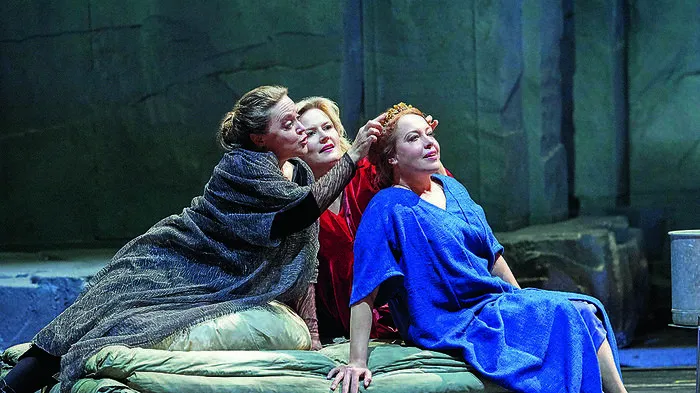 Weltklasse-Trio: Evelyn Herlitzius, Camilla Nylund und Nina Stemme (von links)