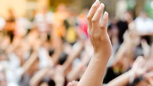 Den Mut zu haben, die Hand zu heben und sich für gesellschaftsrelevante Themen einzusetzen, das ist politisches Handeln