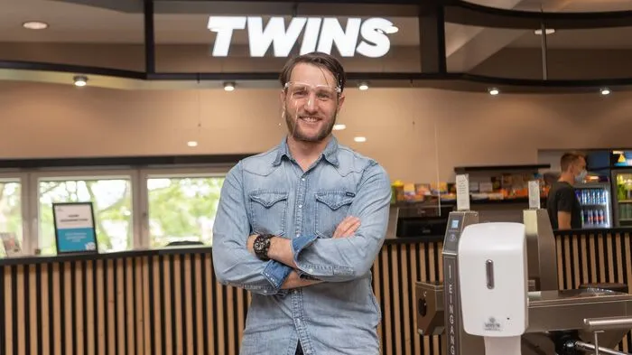 Christoph Zettl begrüßt ab heute wieder seine Mitglieder im Grazer Fitnessstudio Twins.