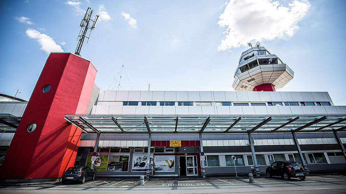 Den Flughafen Klagenfurt könnte man mit dem Geld sogar zwei Mal sanieren