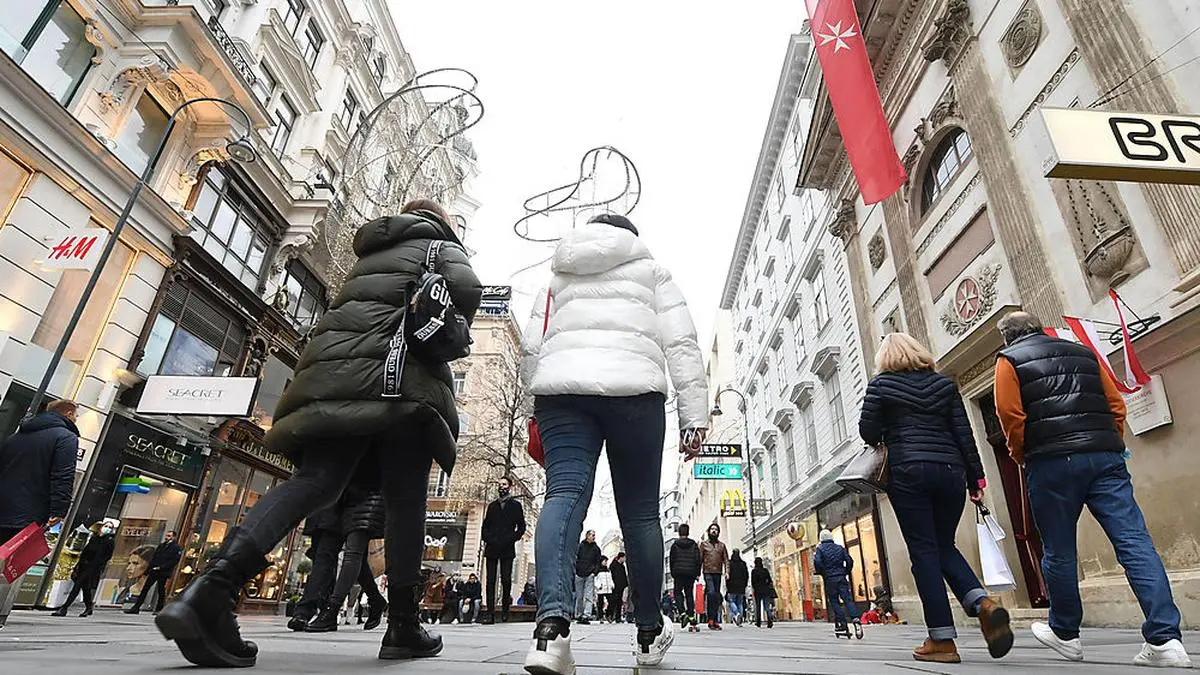 ++ THEMENBILD ++ EINKAUFSSTRASSE / HANDEL