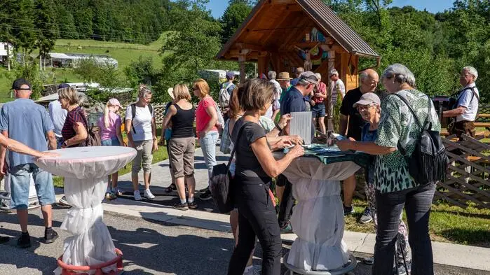 Bei sommerlichen Temperaturen fand die dritte Kapellenwanderung statt