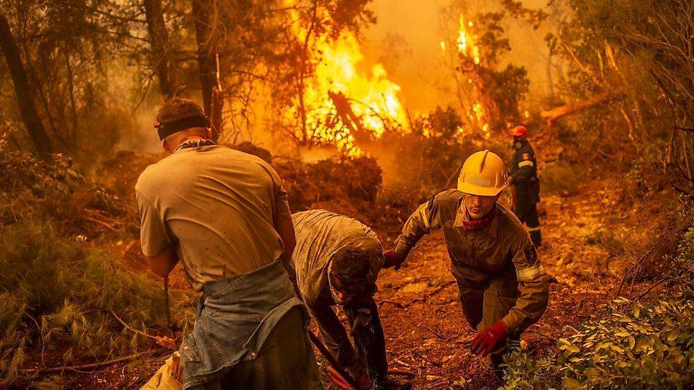 Eine Besserung in den von Waldbränden betroffenen Gebieten ist nicht in Sicht:  Temperaturen bis zu 45 Grad werden erwartet 