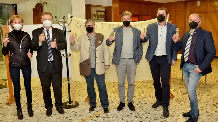 Erleichterung bei der ÖVP über den Sieg.