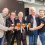 Eine Abordnung der Klagenfurter Stadtrichter mit Werner Kresse und Braumeister Matthias Matschek