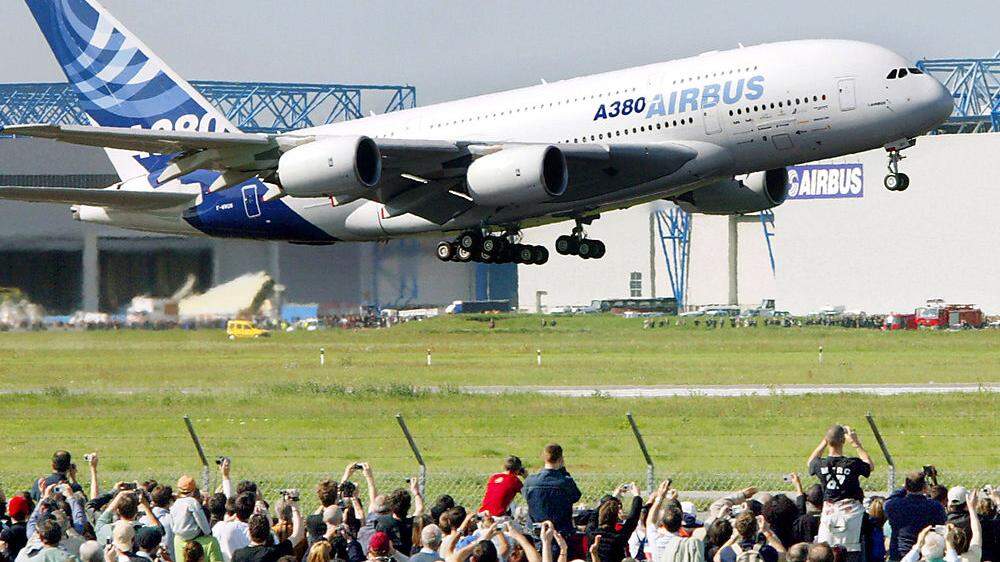 Ein Bild vom Erstflug des A380 im April 2005